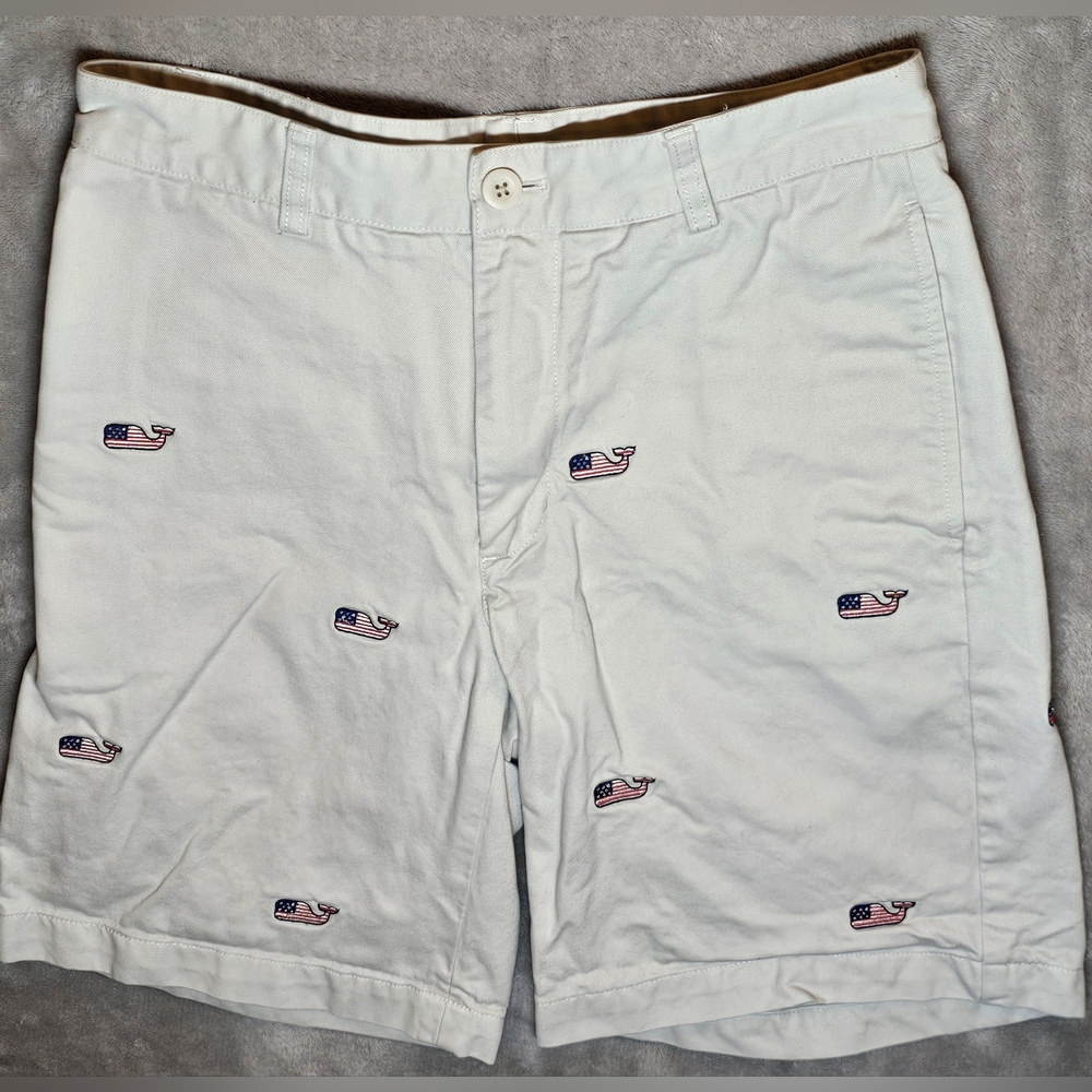 Vineyard Vines Men's‎ Vintage Breaker Short Size 30 White American Flag Whales.